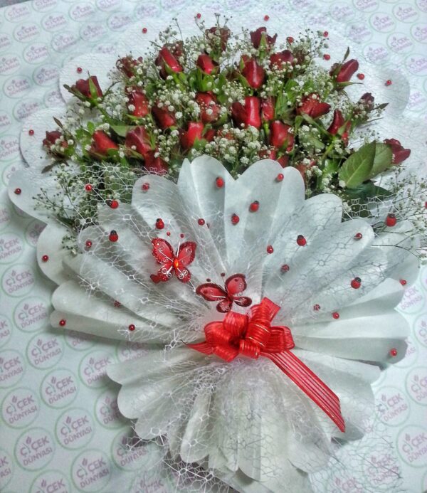 Gül Buketi (Dışı Beyaz)